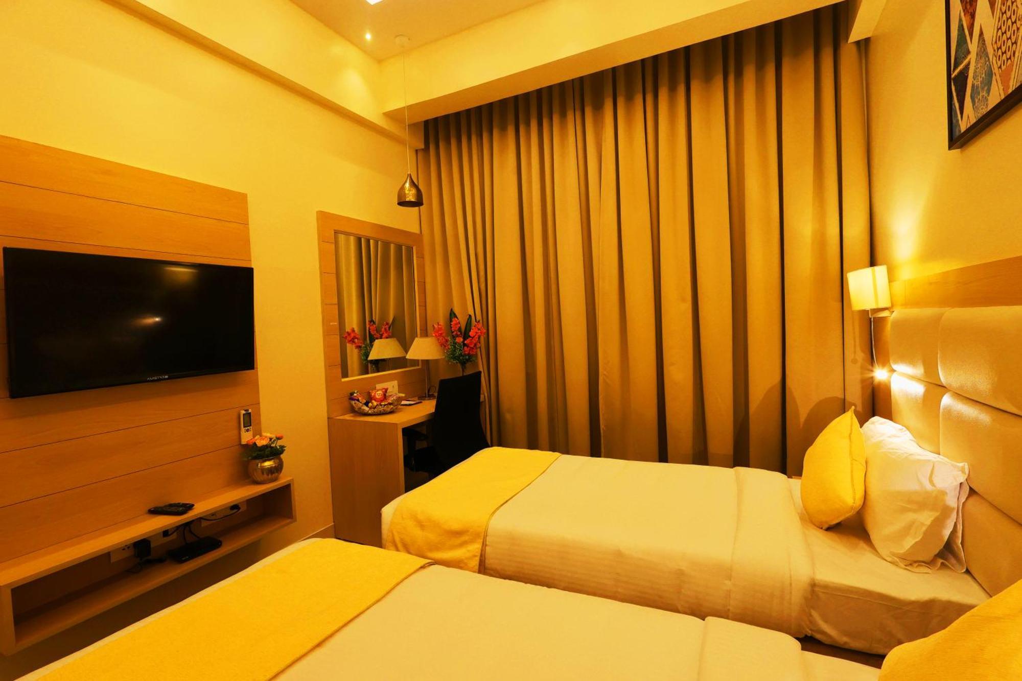 Grand Regency Rajajinagar, Iskcon Temple - Wtc Hotel Бангалор Екстериор снимка