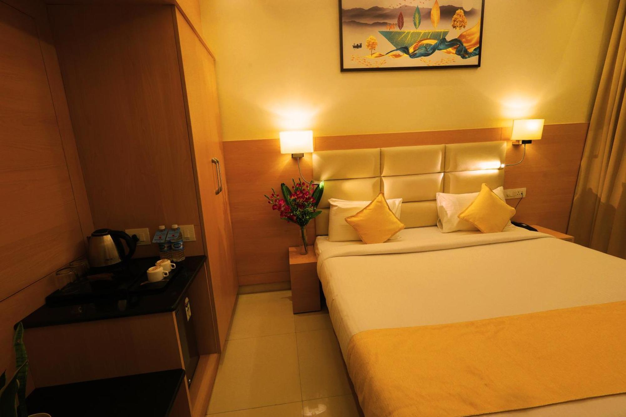 Grand Regency Rajajinagar, Iskcon Temple - Wtc Hotel Бангалор Екстериор снимка