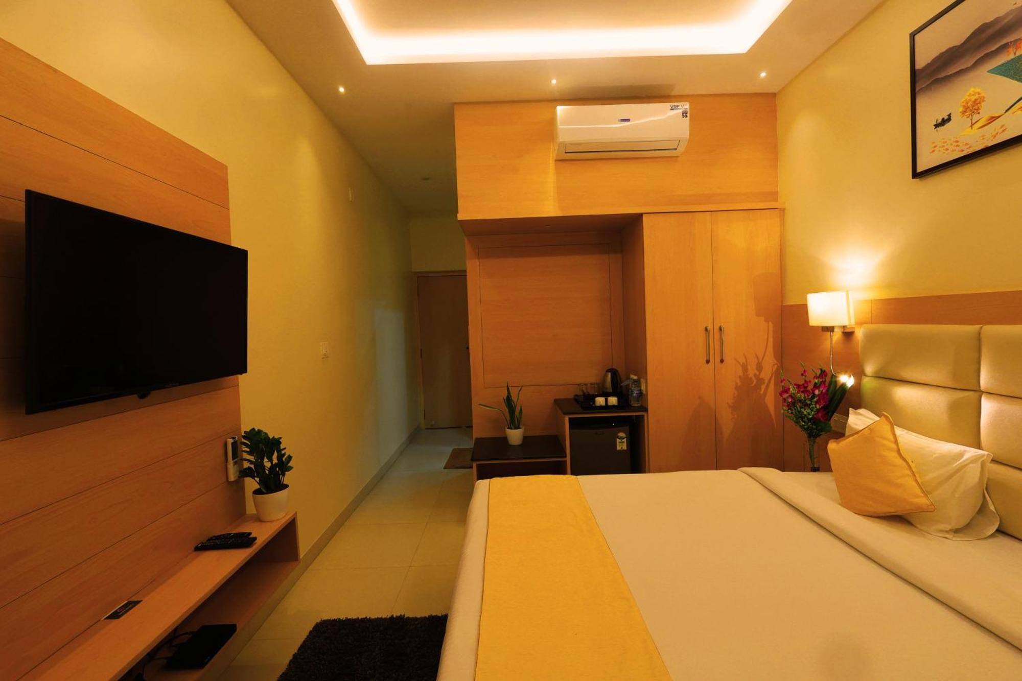 Grand Regency Rajajinagar, Iskcon Temple - Wtc Hotel Бангалор Екстериор снимка