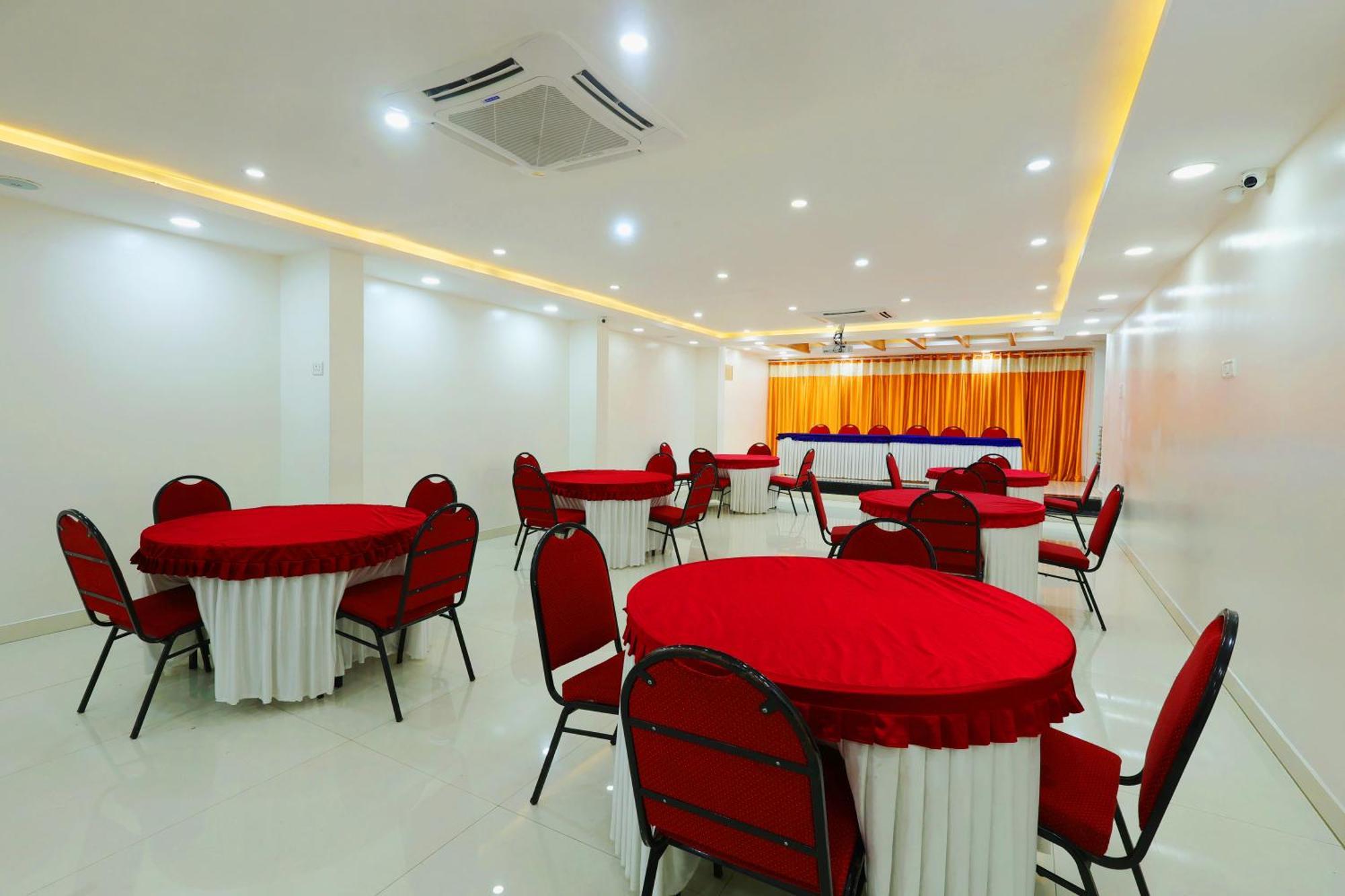Grand Regency Rajajinagar, Iskcon Temple - Wtc Hotel Бангалор Екстериор снимка