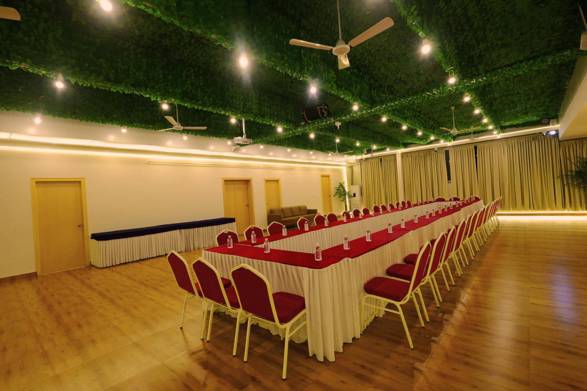 Grand Regency Rajajinagar, Iskcon Temple - Wtc Hotel Бангалор Екстериор снимка