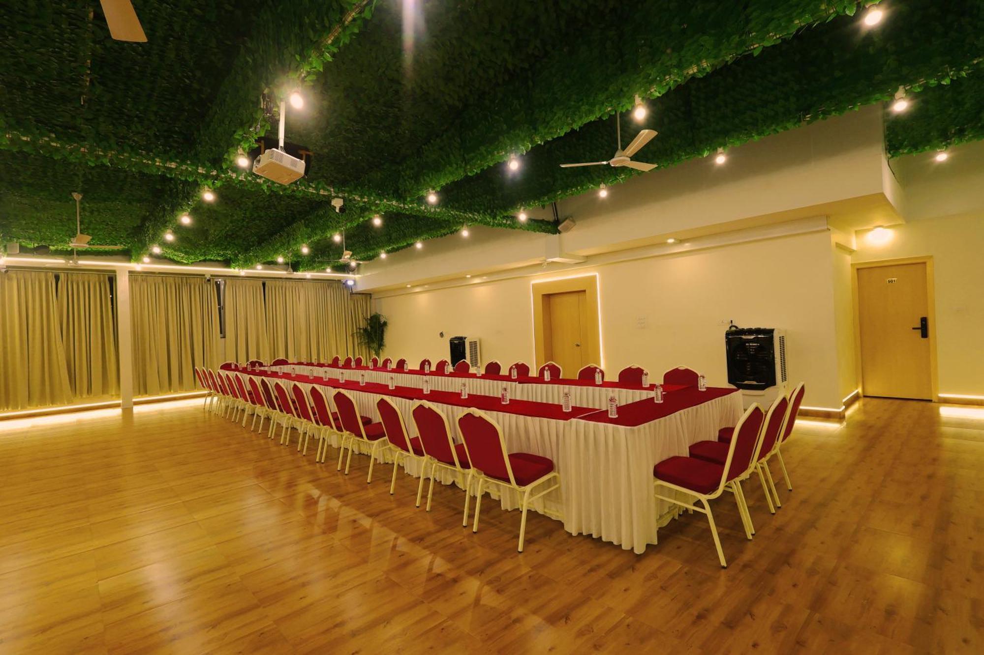 Grand Regency Rajajinagar, Iskcon Temple - Wtc Hotel Бангалор Екстериор снимка