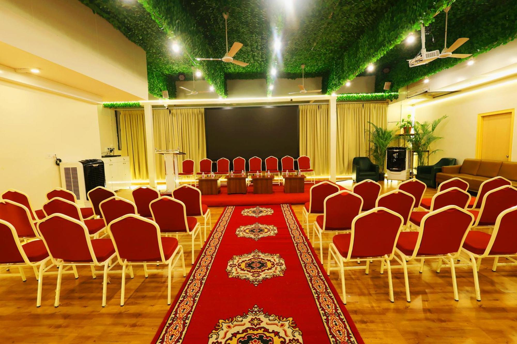 Grand Regency Rajajinagar, Iskcon Temple - Wtc Hotel Бангалор Екстериор снимка