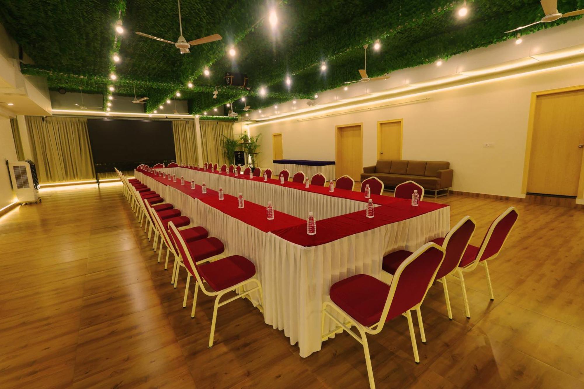 Grand Regency Rajajinagar, Iskcon Temple - Wtc Hotel Бангалор Екстериор снимка